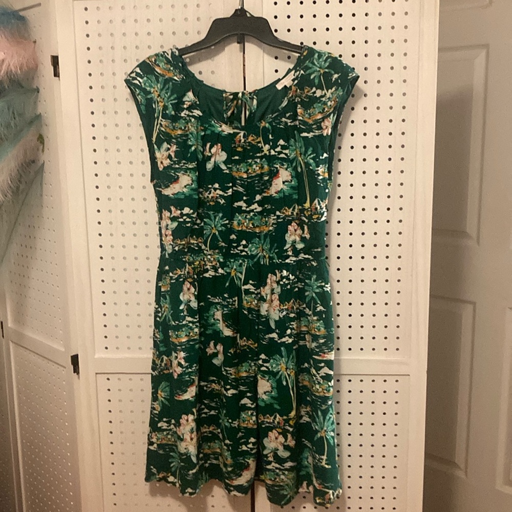 Lauren Conrad Green Tahitian Print Dress without Tie Belt